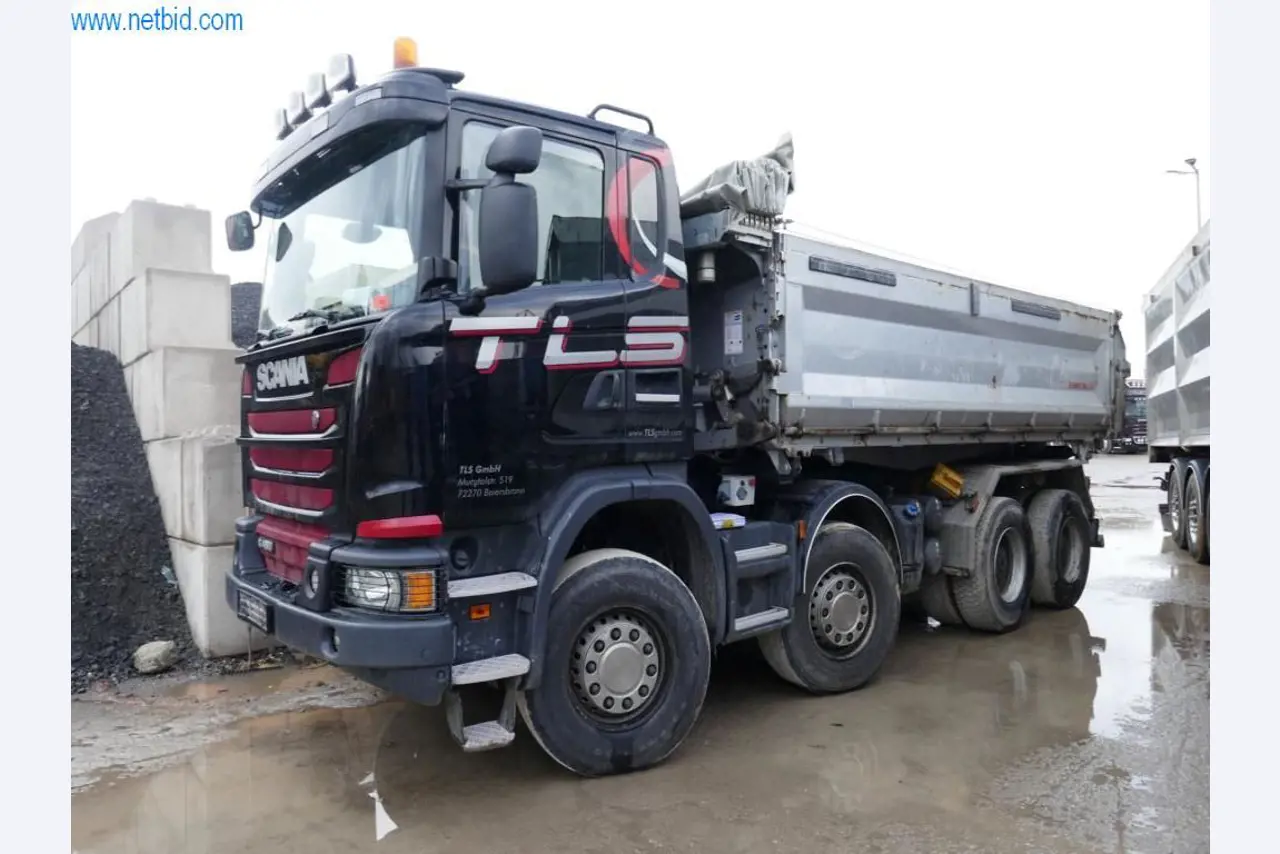 Machines de construction et véhicules-1