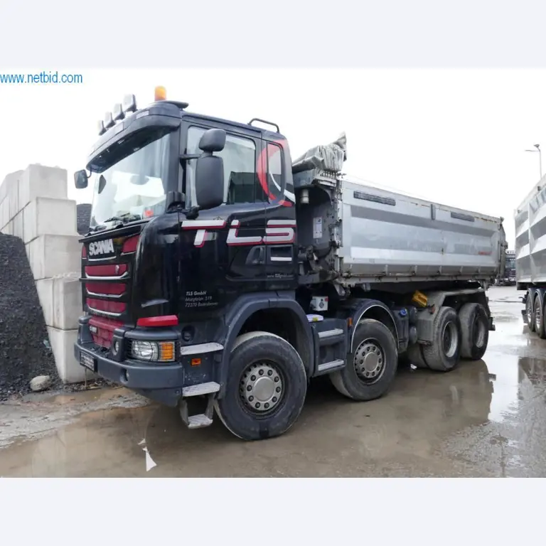 Machines de construction et véhicules-1