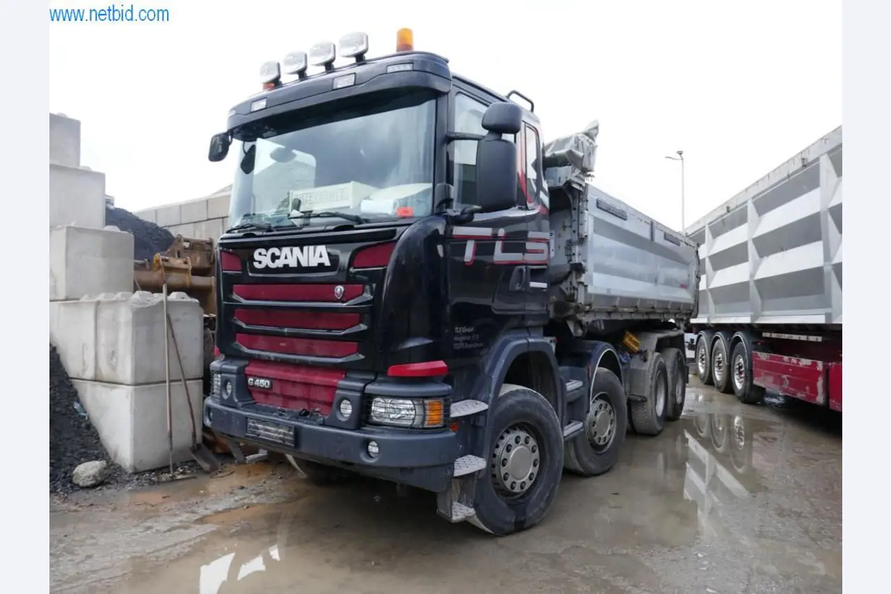 Machines de construction et véhicules-2