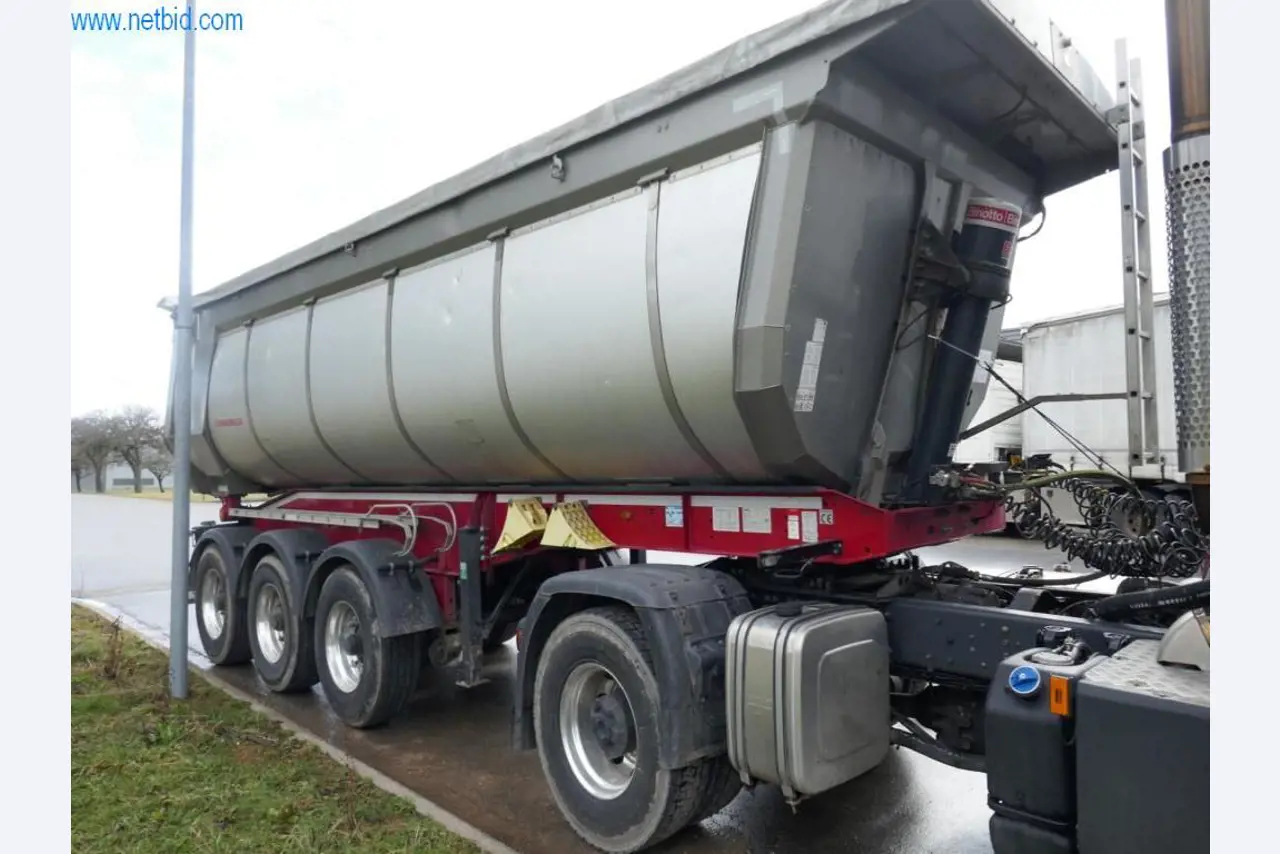 Stavební stroje a vozidla-3