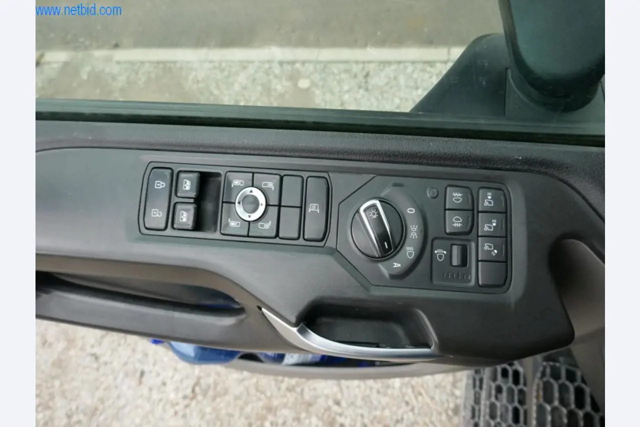 Baumaschinen und Fahrzeuge-10