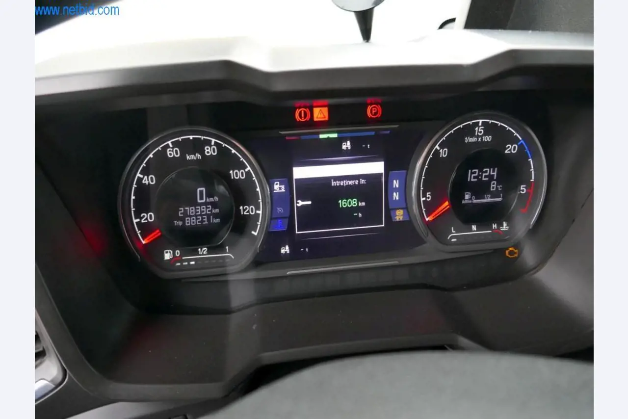 Baumaschinen und Fahrzeuge-12