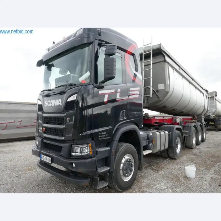 Baumaschinen und Fahrzeuge-2