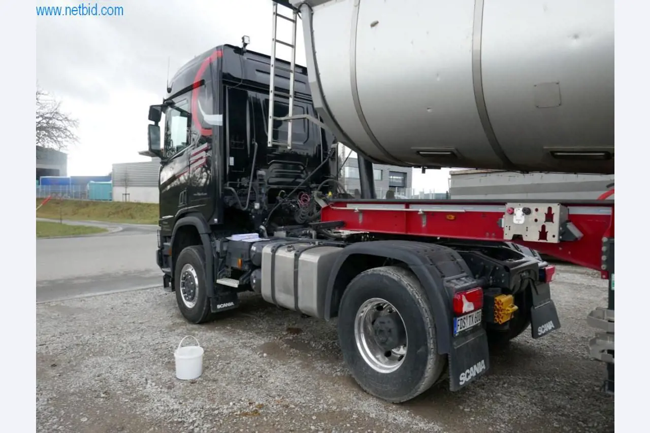 Baumaschinen und Fahrzeuge-3