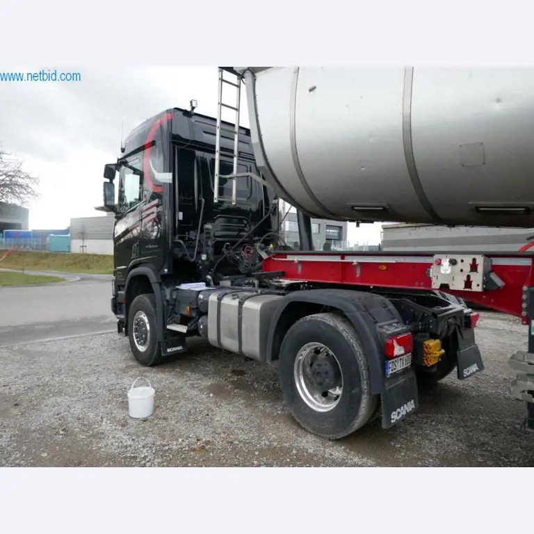 Baumaschinen und Fahrzeuge-3