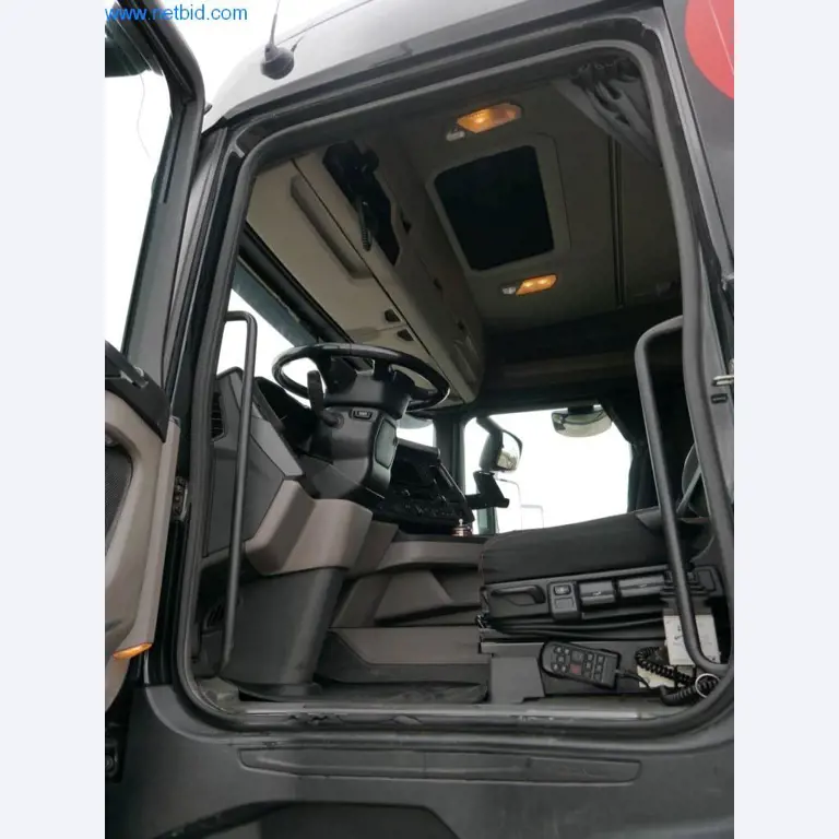 Baumaschinen und Fahrzeuge-4