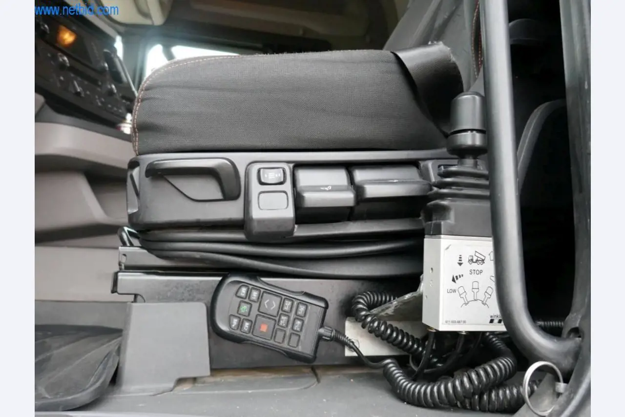 Baumaschinen und Fahrzeuge-5