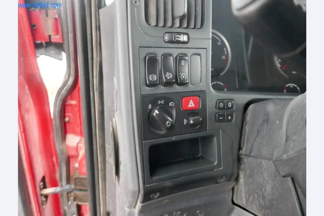 Machines de construction et véhicules-11