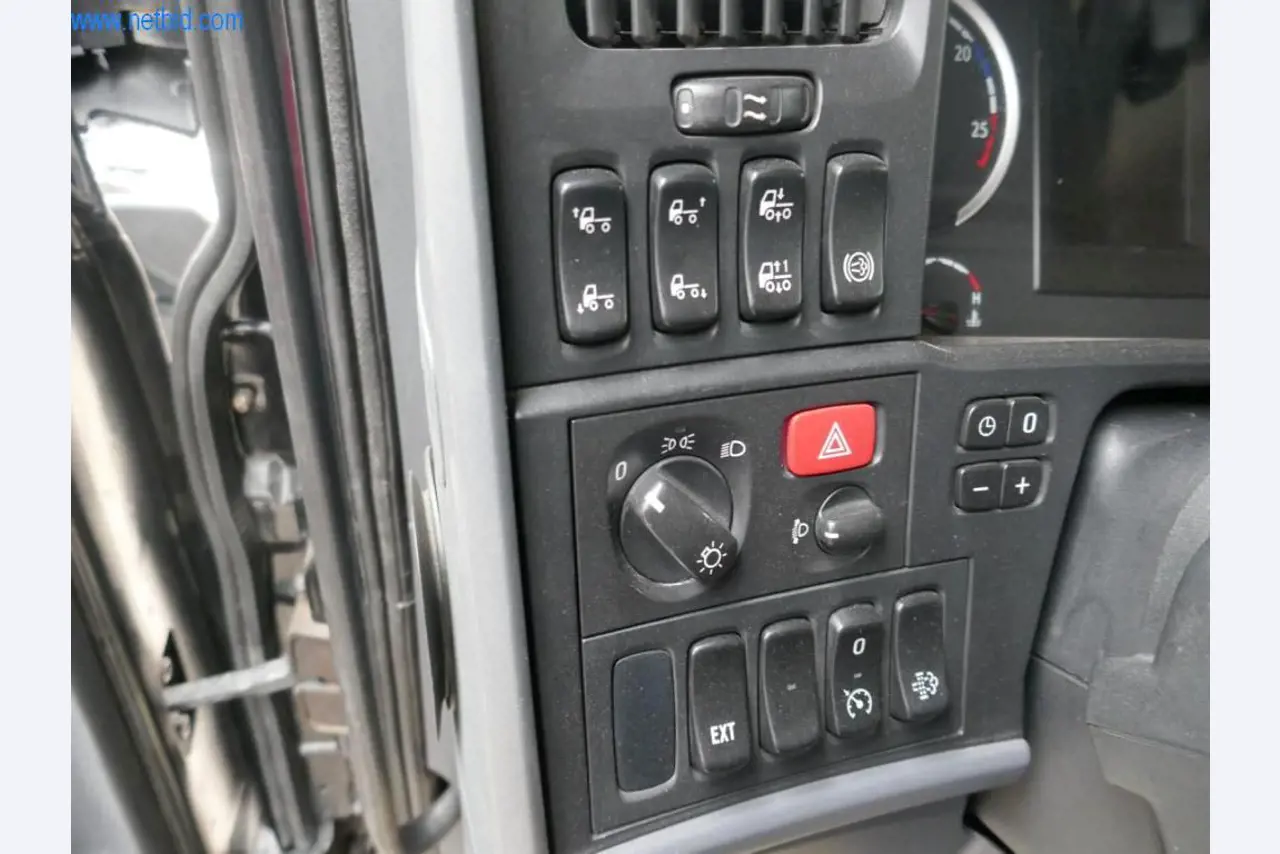 Machines de construction et véhicules-10