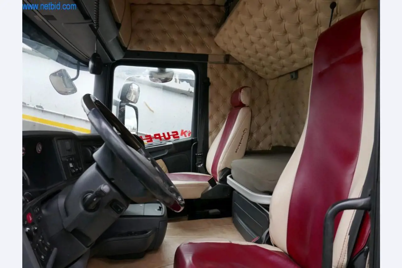 Machines de construction et véhicules-6