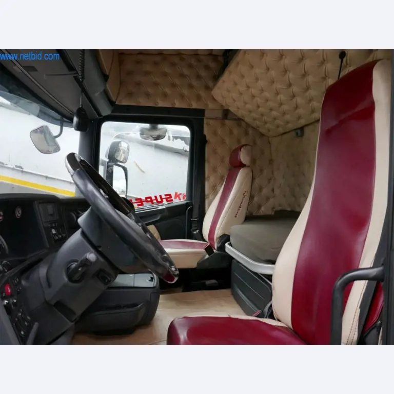 Machines de construction et véhicules-6