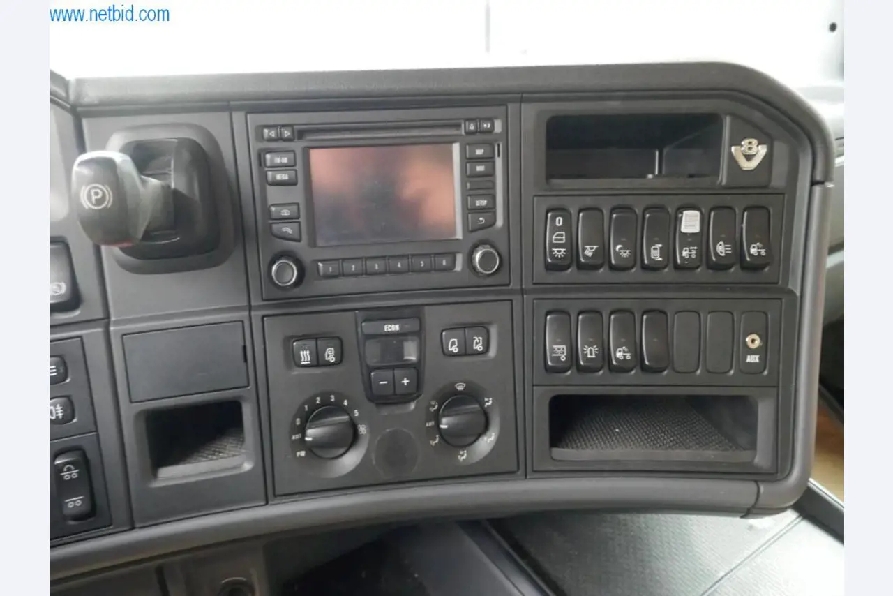 Machines de construction et véhicules-8