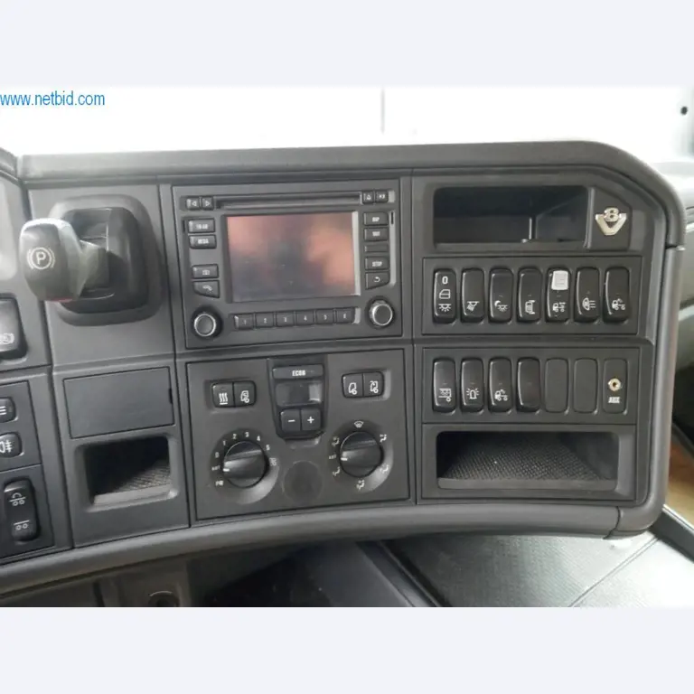 Machines de construction et véhicules-8