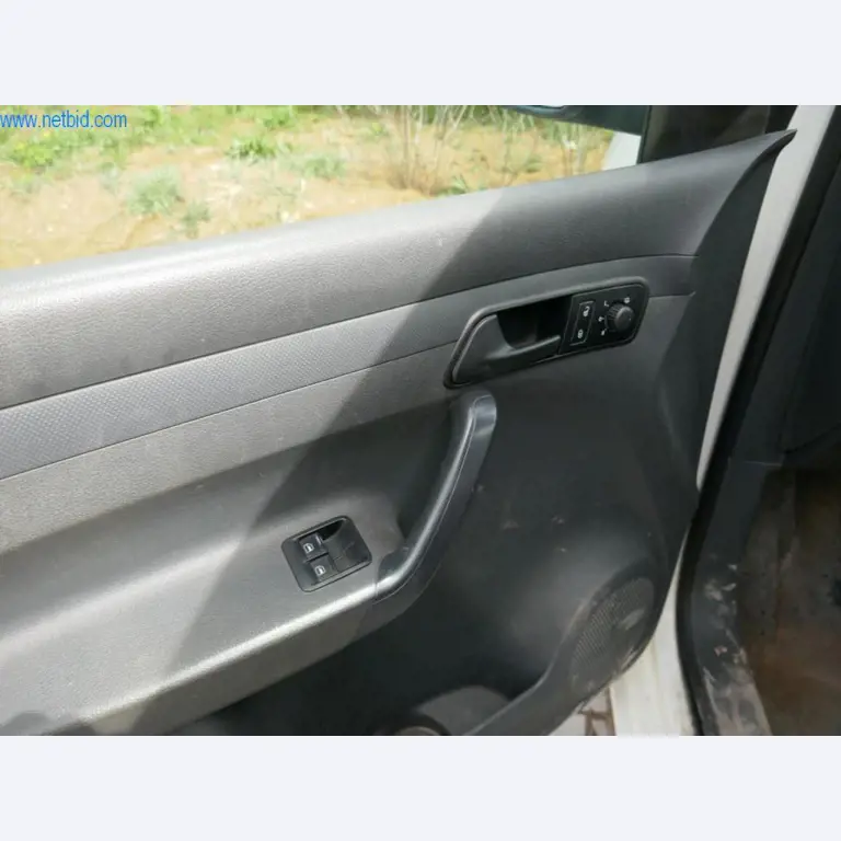 Maszyny budowlane i pojazdy-9