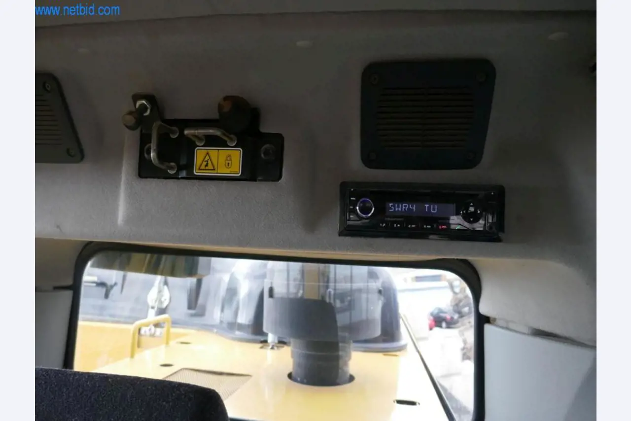 Baumaschinen und Fahrzeuge-11