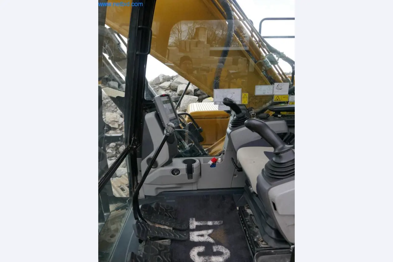 Baumaschinen und Fahrzeuge-8