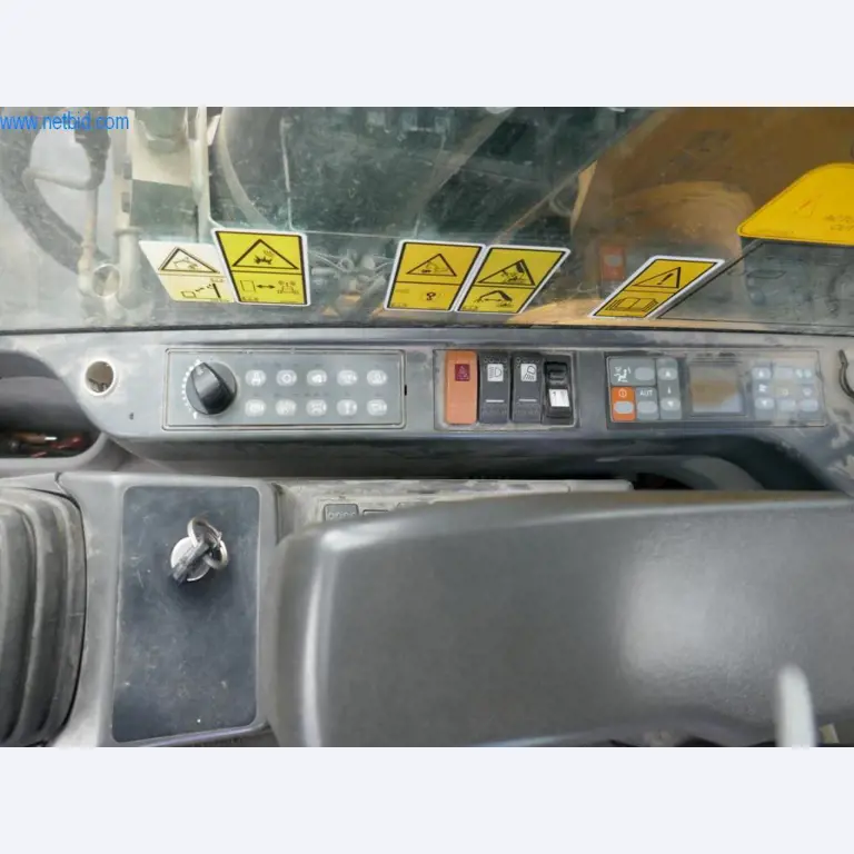 Máquinas e veículos de construção-10