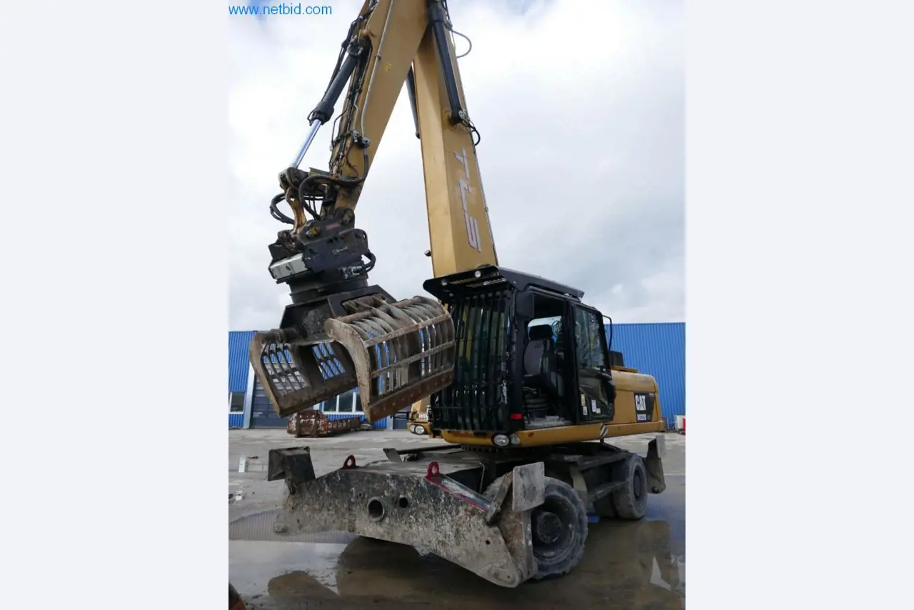 Máquinas e veículos de construção-11