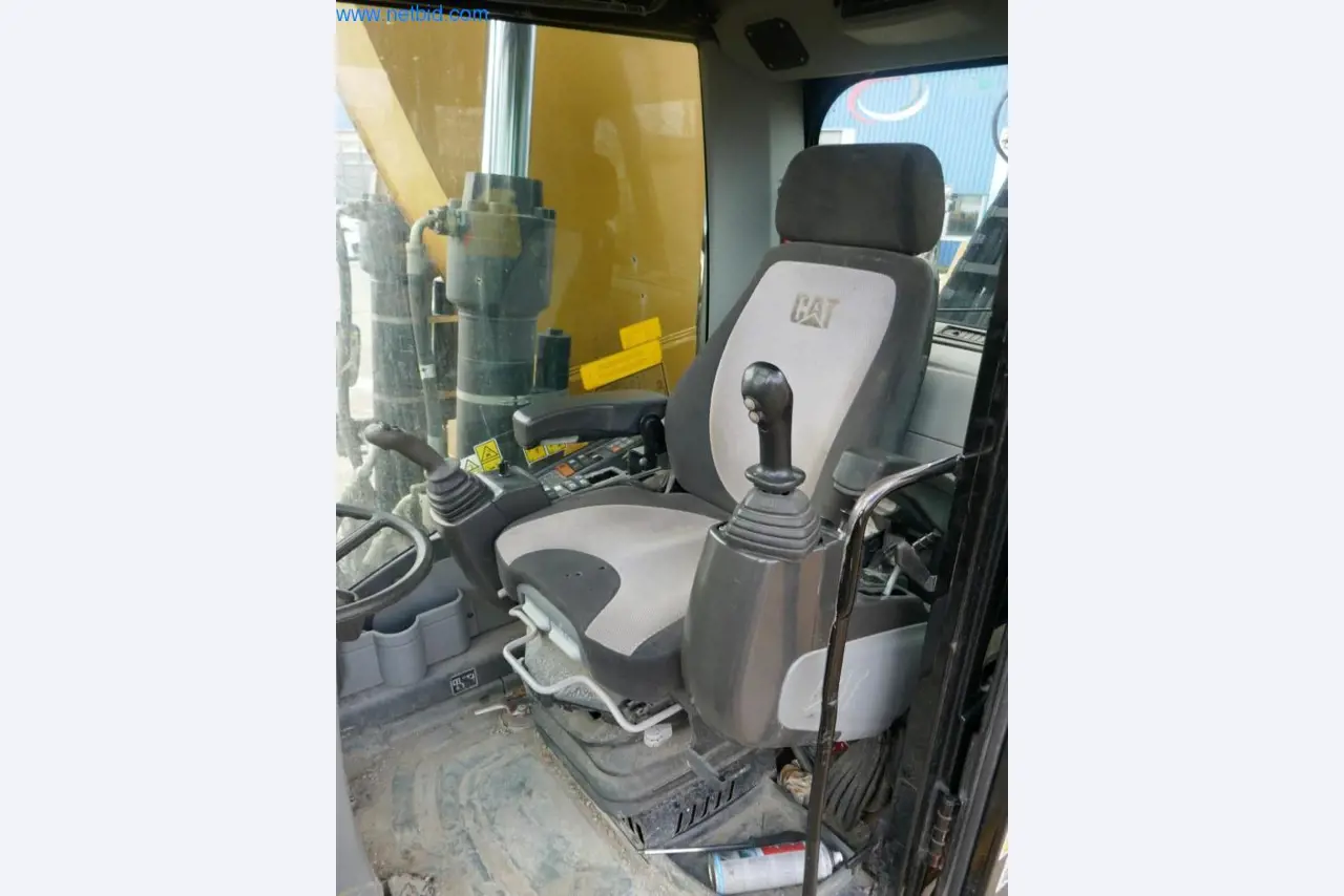 Máquinas e veículos de construção-8