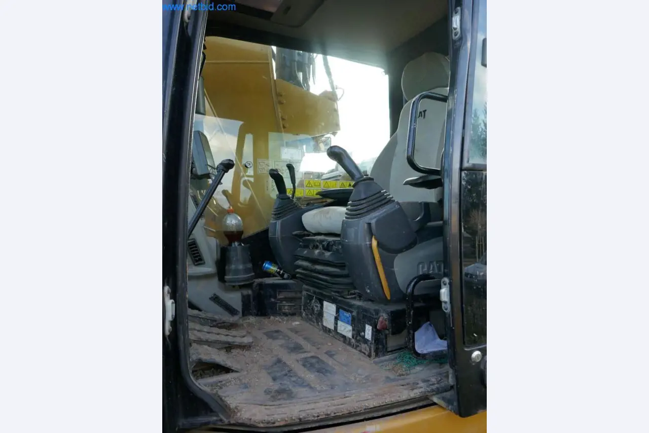 Stavební stroje a vozidla-8