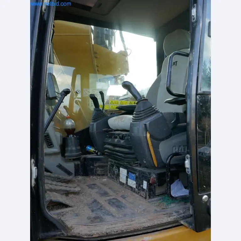 Stavební stroje a vozidla-8