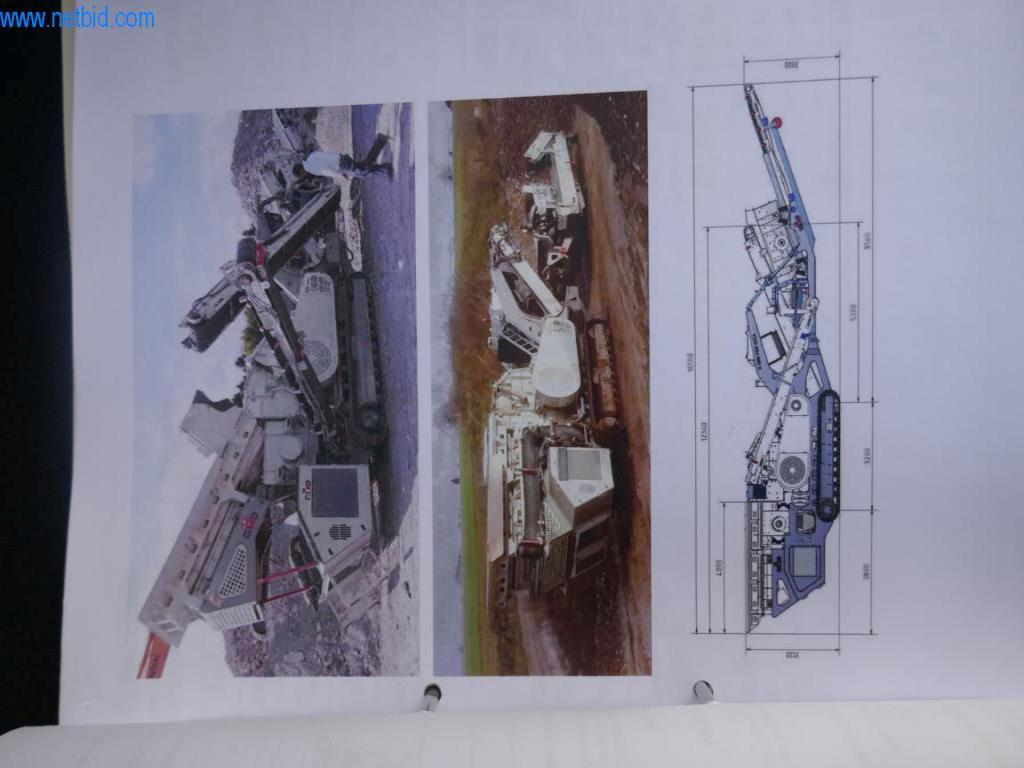 Stavební stroje a vozidla-32