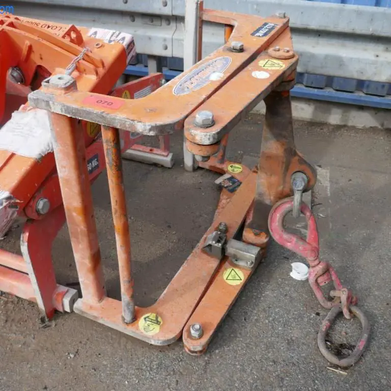 2 Concrete block tongs (later release after coordination) Betonblock 5000