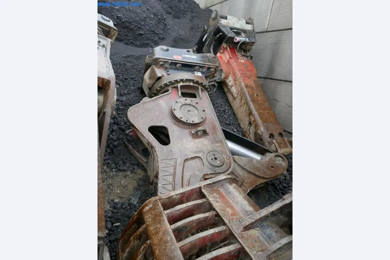 Baumaschinen und Fahrzeuge-1