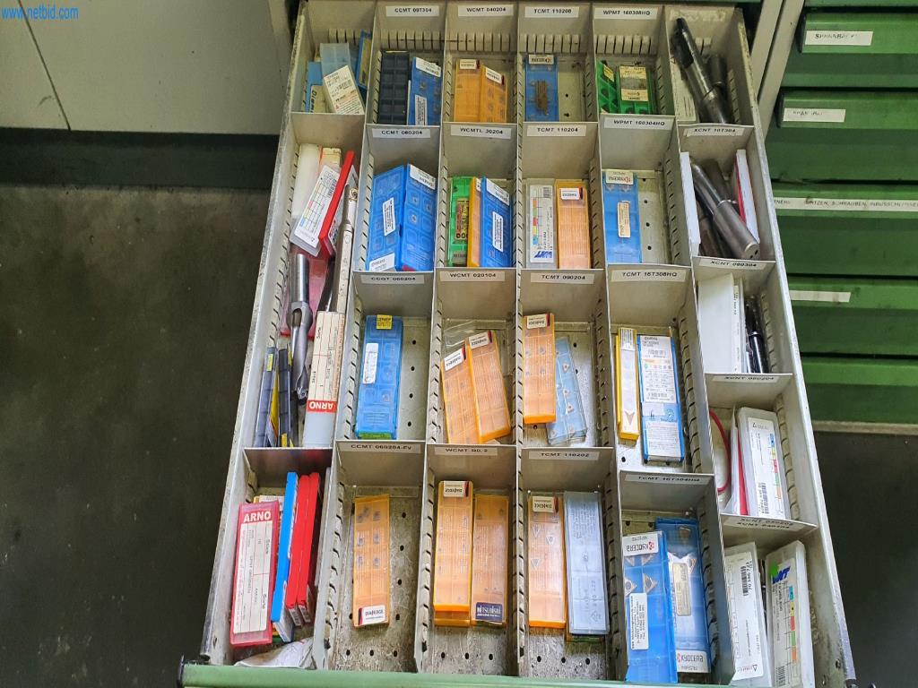 Maschinen zur Herstellung von Fräs-, Dreh- und Schleifteilen-6