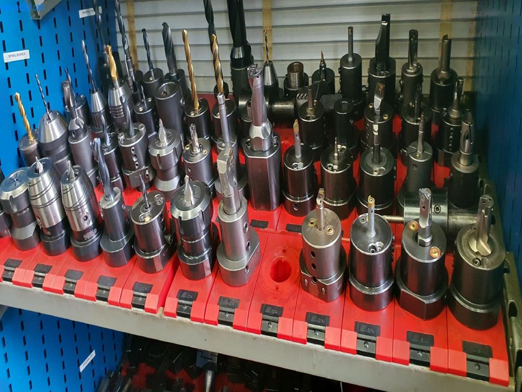 Maszyny do produkcji części frezowanych, toczonych i szlifowanych-3