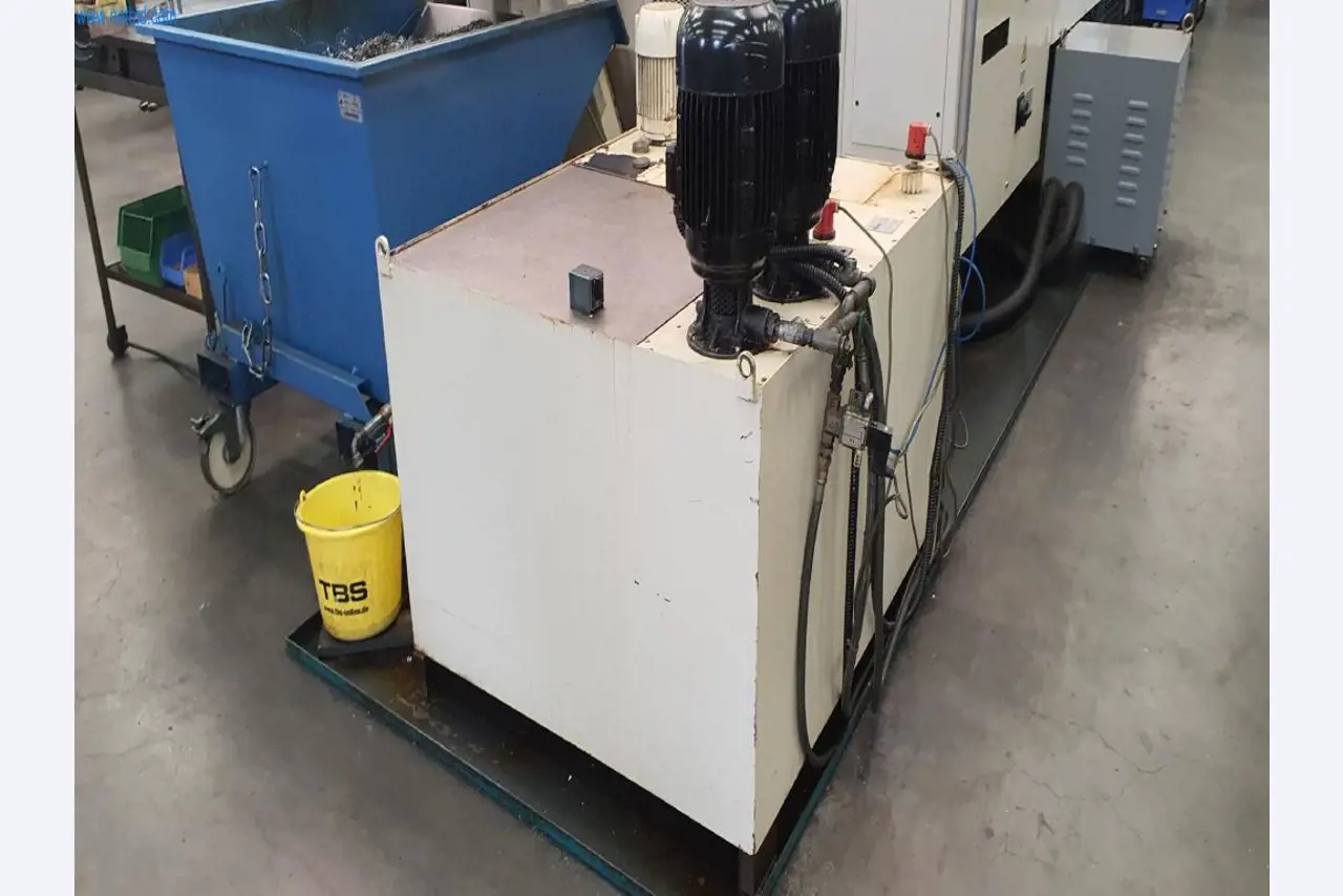 Máquinas para a produção de peças fresadas, torneadas e rectificadas-15