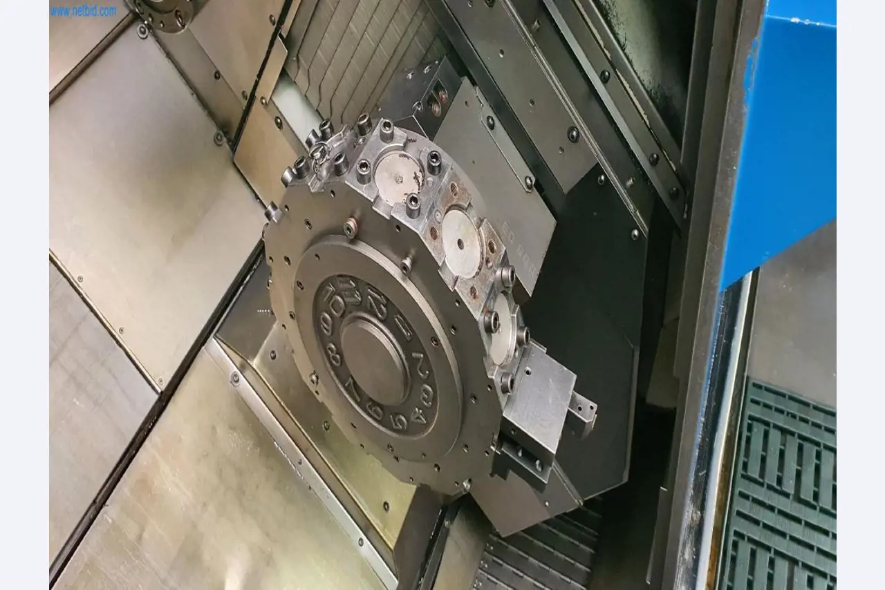 Máquinas para a produção de peças fresadas, torneadas e rectificadas-6