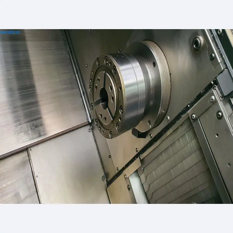 Máquinas para a produção de peças fresadas, torneadas e rectificadas-7