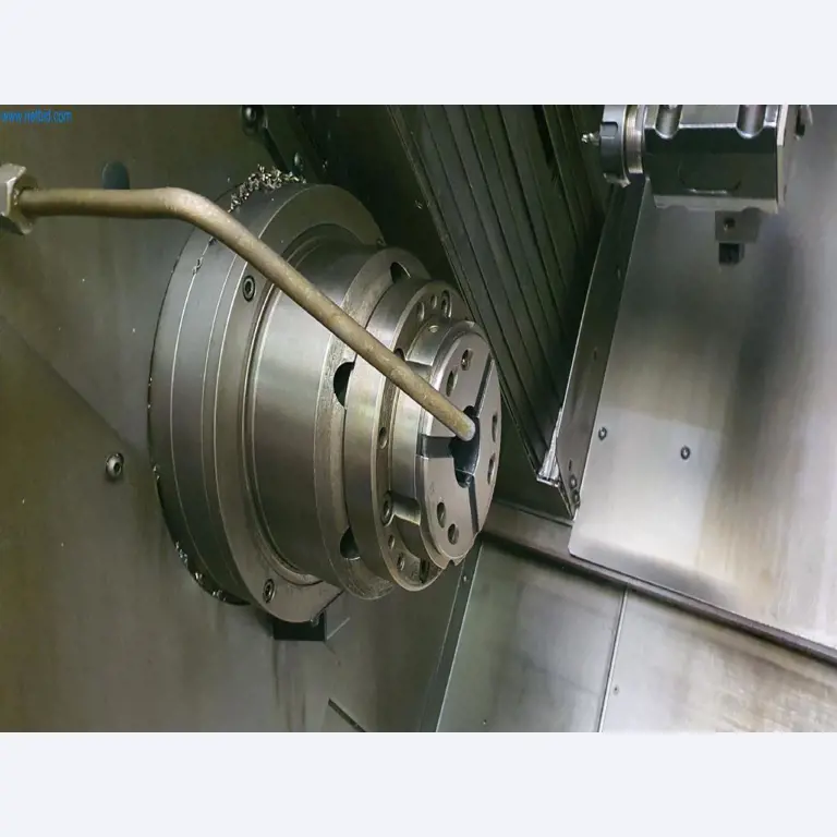 Máquinas para a produção de peças fresadas, torneadas e rectificadas-8