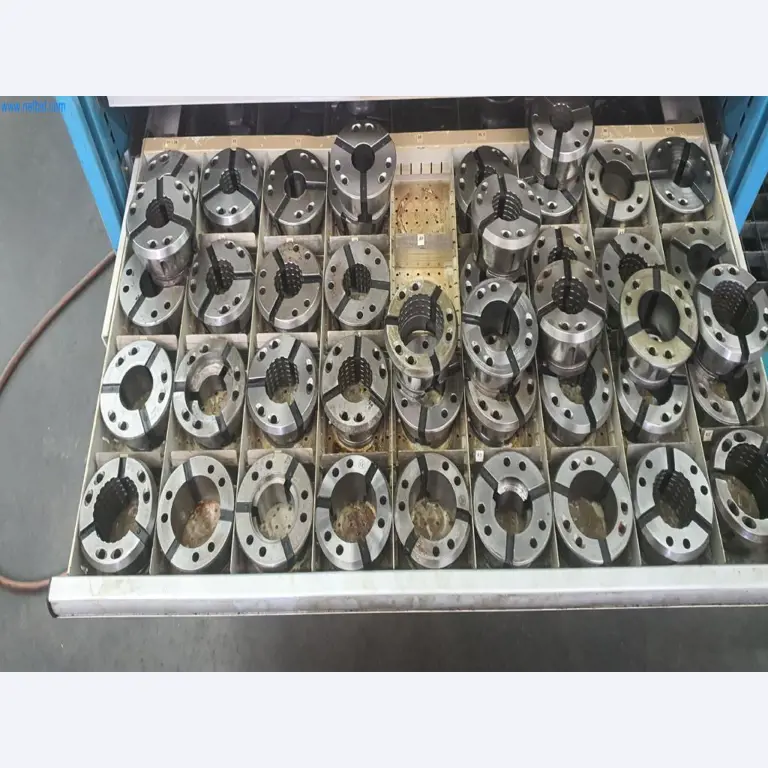 Stroje na výrobu frézovaných, soustružených a broušených dílů-7