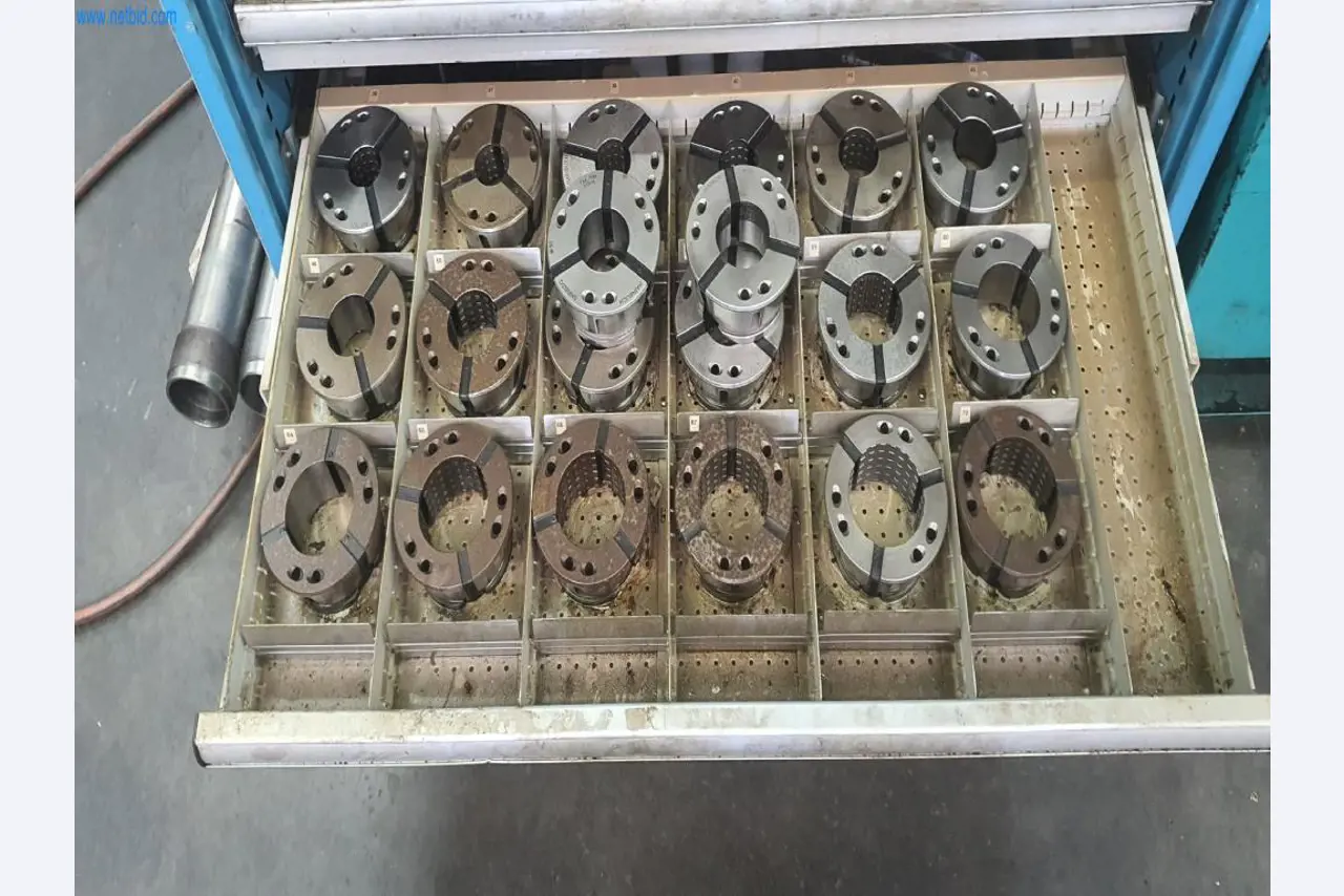 Stroje na výrobu frézovaných, soustružených a broušených dílů-9