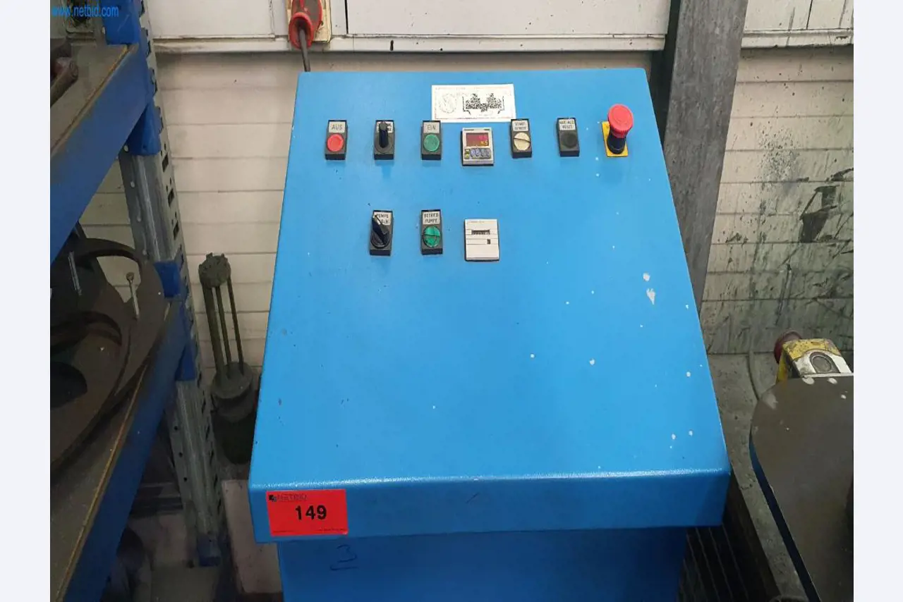 Máquinas para a produção de peças fresadas, torneadas e rectificadas-4