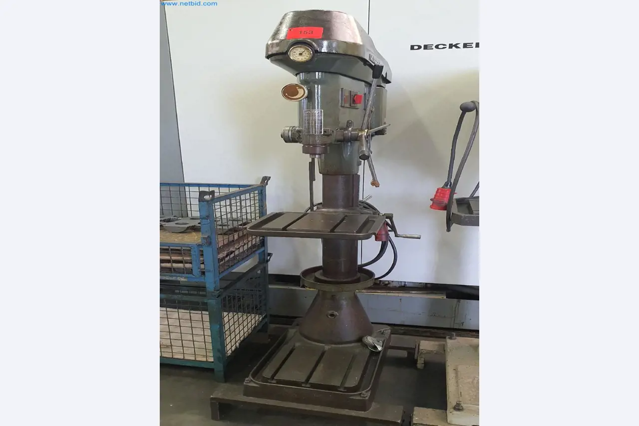 Máquinas para a produção de peças fresadas, torneadas e rectificadas-1