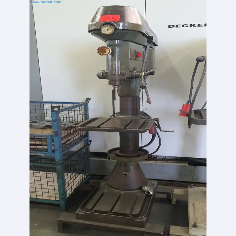 Máquinas para a produção de peças fresadas, torneadas e rectificadas-1