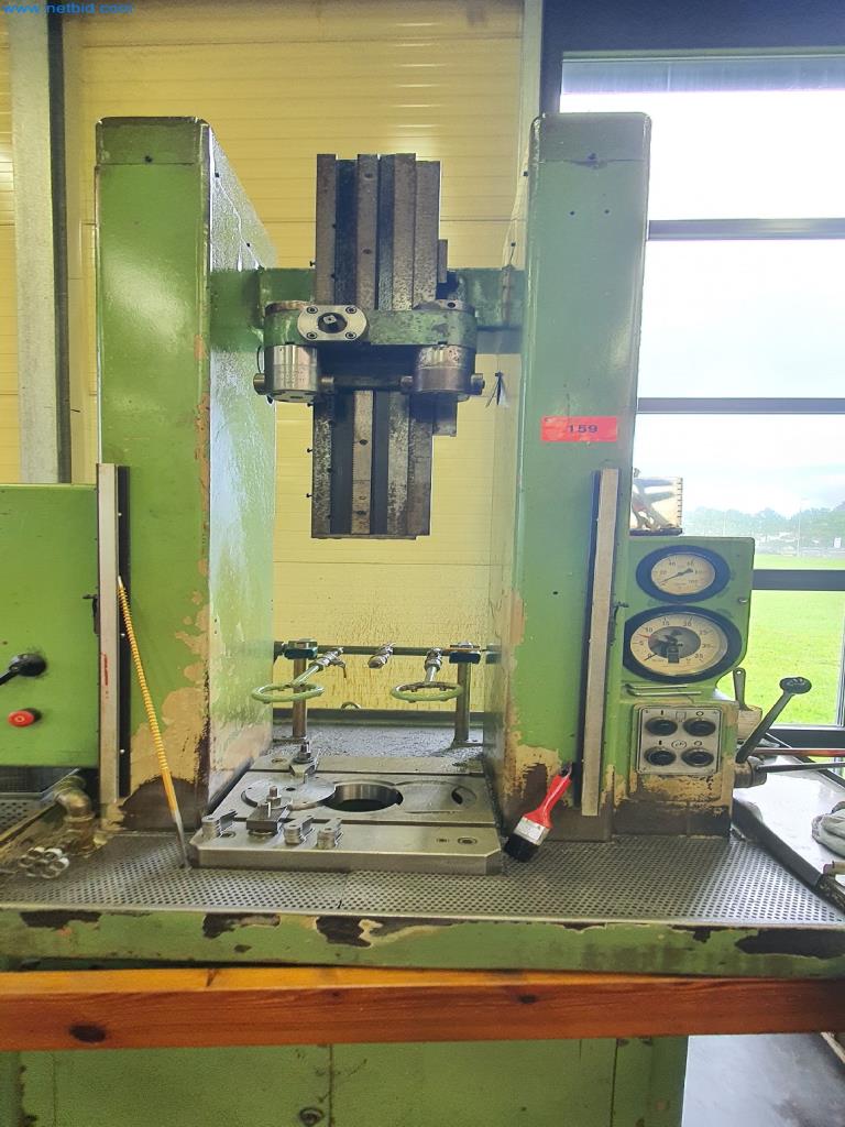 Maszyny do produkcji części frezowanych, toczonych i szlifowanych-6