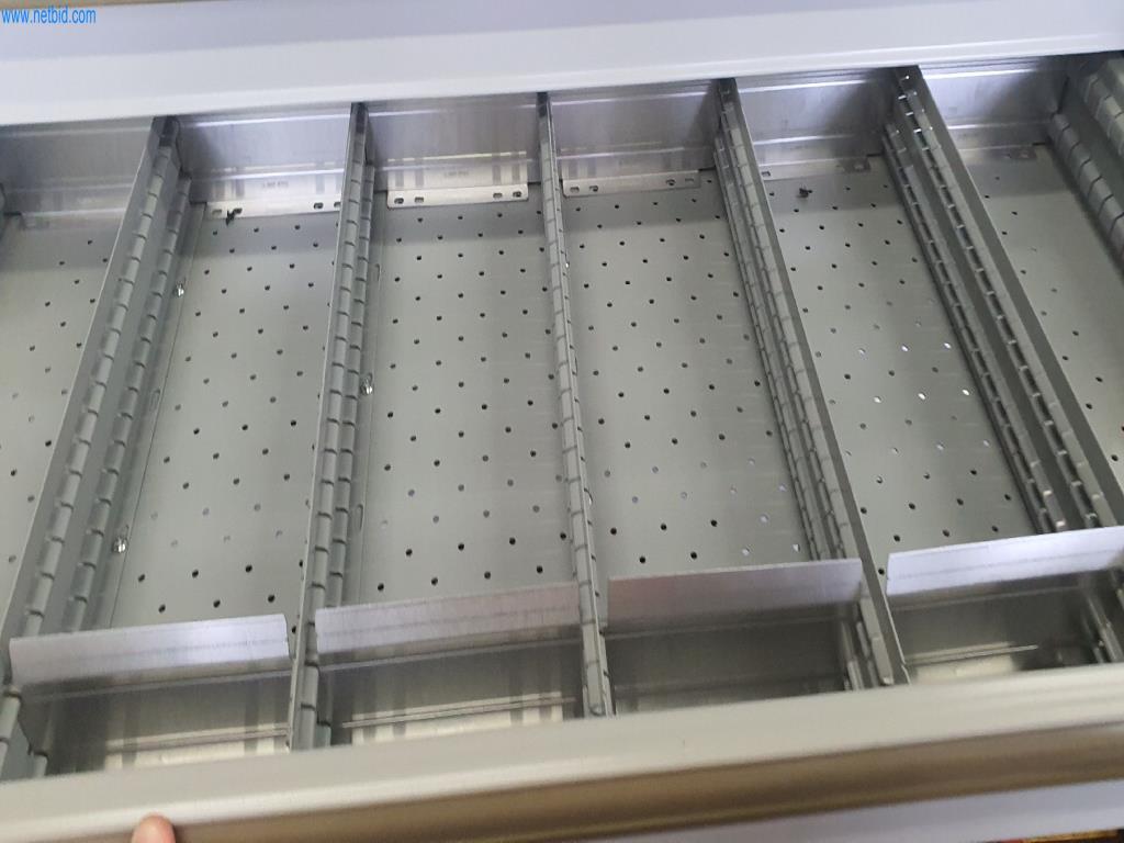 Maszyny do produkcji części frezowanych, toczonych i szlifowanych-3