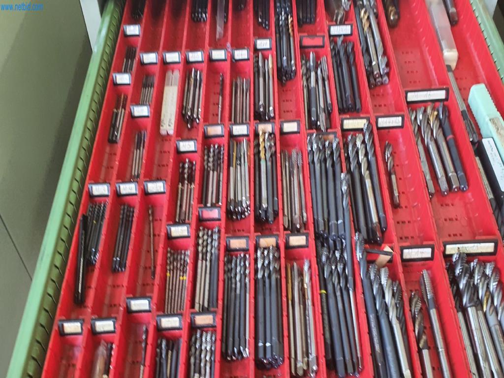 Maszyny do produkcji części frezowanych, toczonych i szlifowanych-2