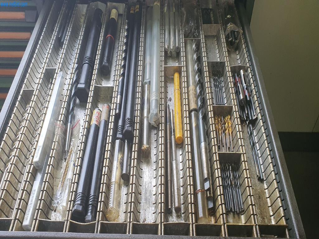 Maszyny do produkcji części frezowanych, toczonych i szlifowanych-4