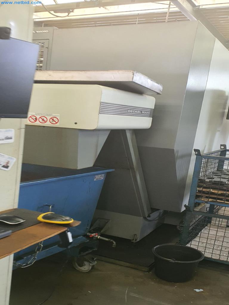 Maschinen zur Herstellung von Fräs-, Dreh- und Schleifteilen-12