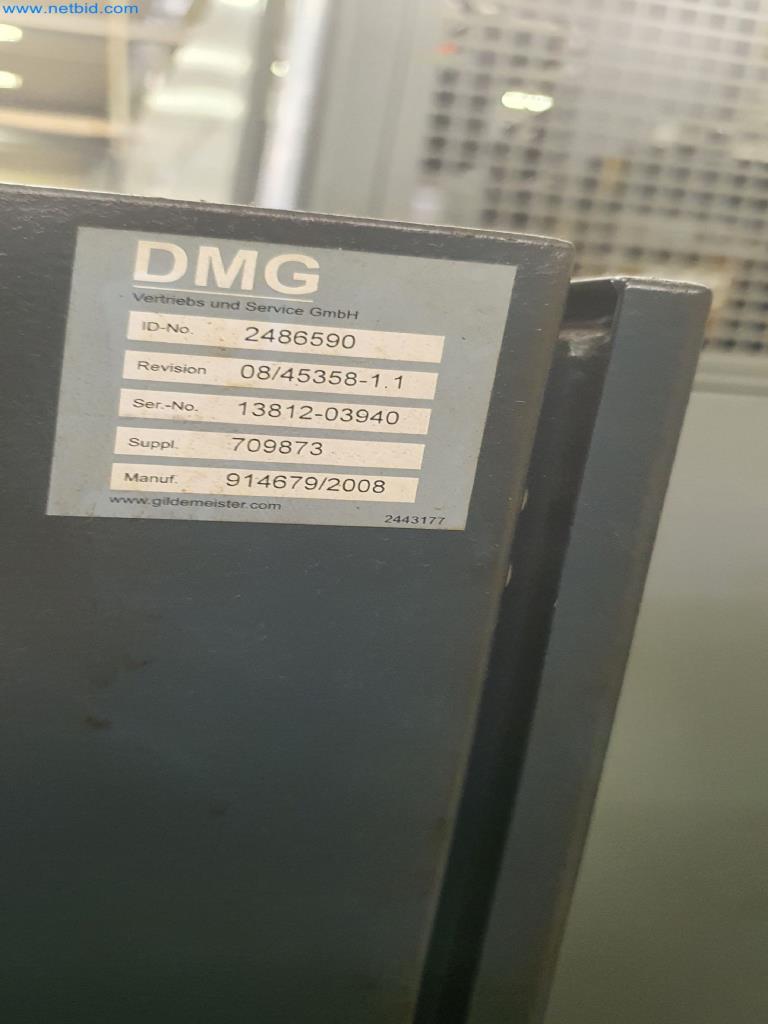 Maschinen zur Herstellung von Fräs-, Dreh- und Schleifteilen-15