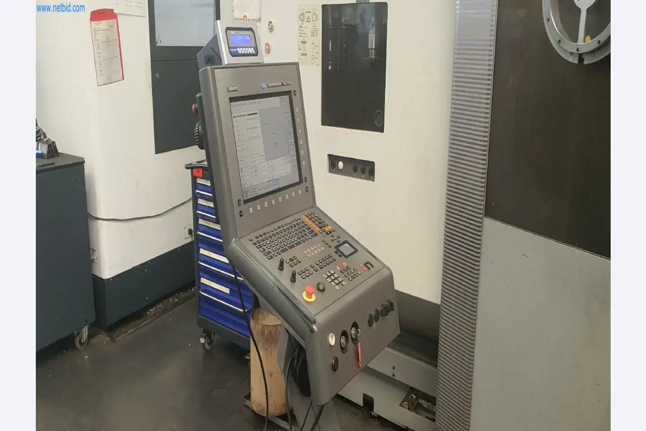 Máquinas para a produção de peças fresadas, torneadas e rectificadas-3