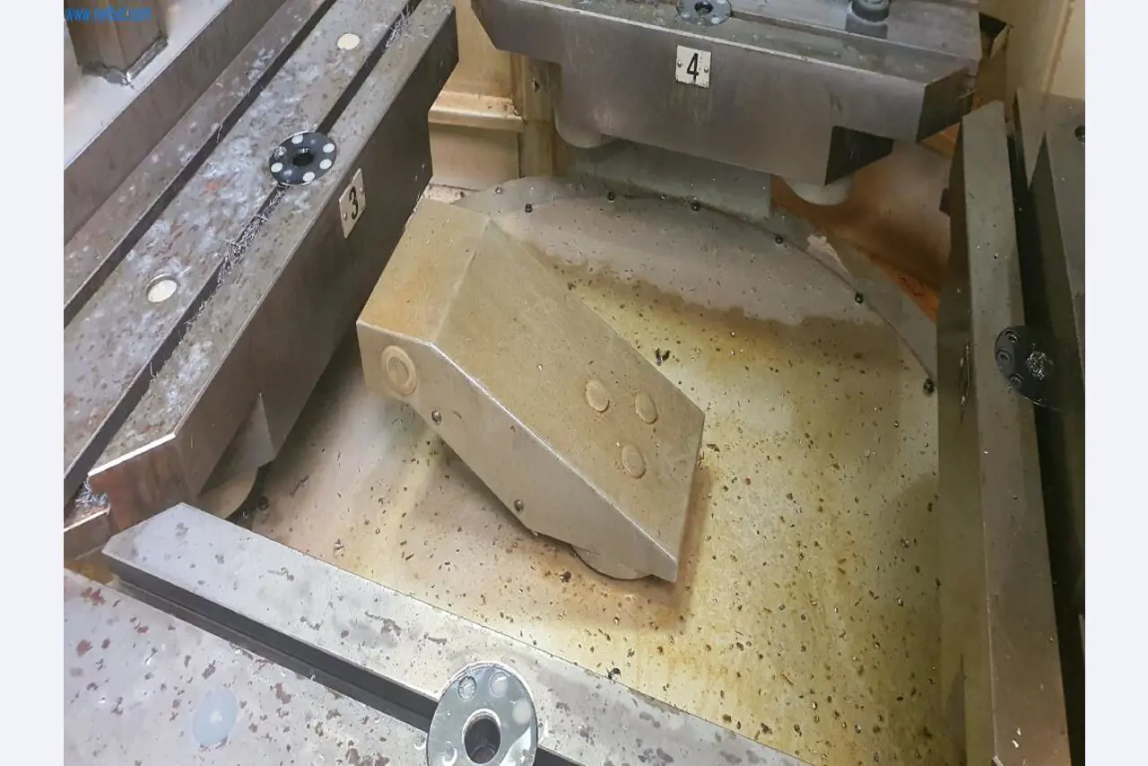 Máquinas para a produção de peças fresadas, torneadas e rectificadas-6