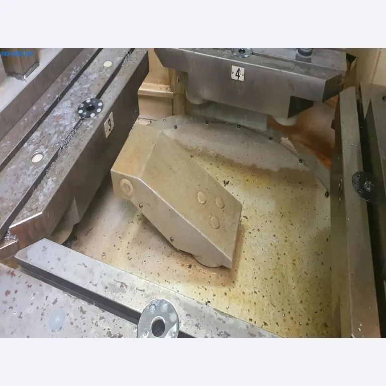 Máquinas para a produção de peças fresadas, torneadas e rectificadas-6