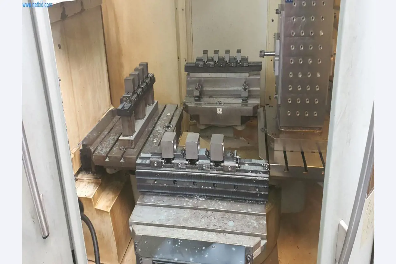 Máquinas para a produção de peças fresadas, torneadas e rectificadas-7