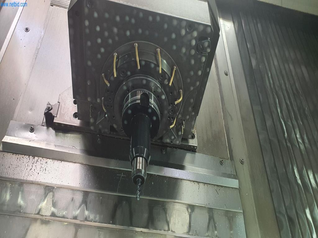 Máquinas para la producción de piezas fresadas, torneadas y rectificadas-6